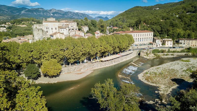 Cascade de Laroque prés de Ganges dans l'Hérault. Crédit Eric Brendle