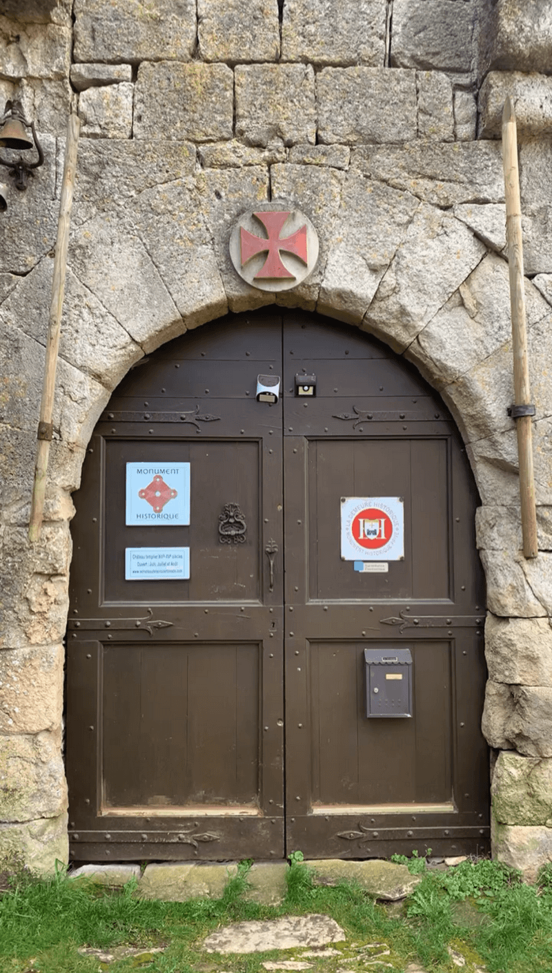 Porte du Château des Templiers